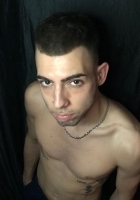 Alex - Escort masculino español disponible en Madrid, Alcobendas, Las Rozas de Madrid, Tres Cantos, San Sebastian de los Reyes y Boadilla