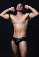 DIEGOTOPXXL - Escort hombre bien dotado disponible en Madrid