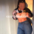 escort caderona con pelo negro 